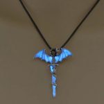 Modelo Colgante Espada con Dragón Fosforescente 01