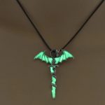 Modelo Colgante Espada con Dragón Fosforescente 02